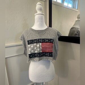 Tommy Jeans Cropped Flag Sweatshirt Tee